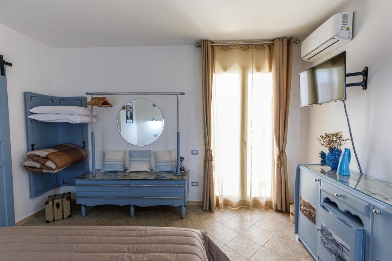 Domo Anna Hotel Villasimius Exterior photo