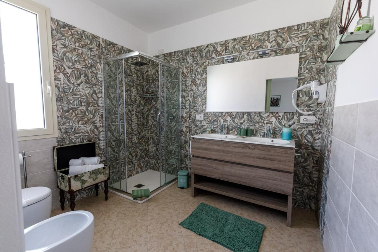 Domo Anna Hotel Villasimius Exterior photo